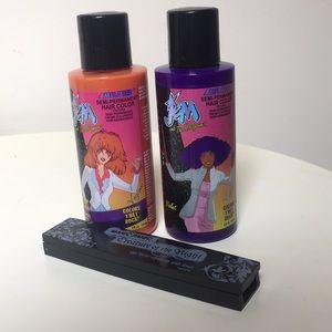 Manic Panic Halloween hair dye and eyeliner set
